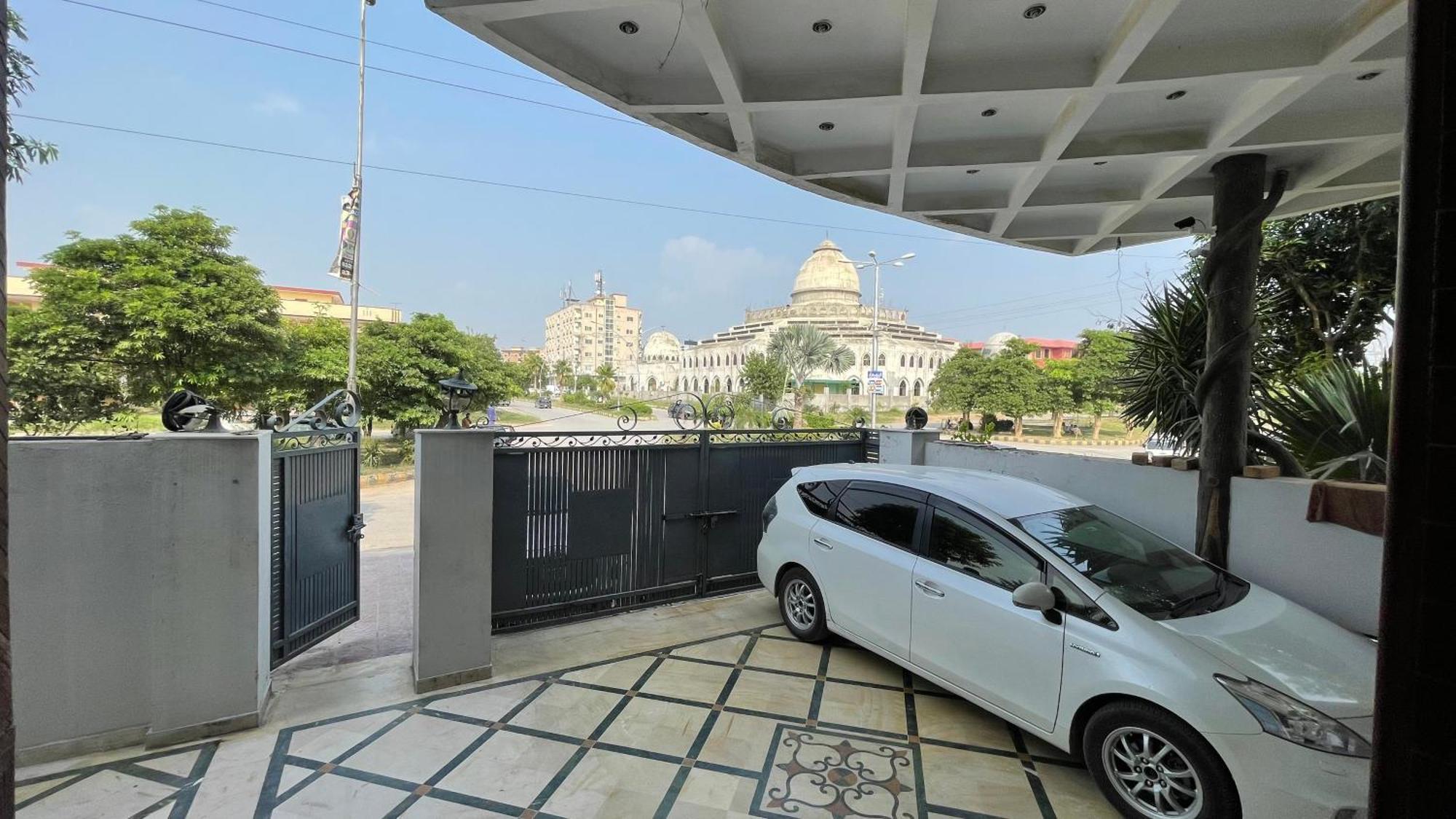 Midways Guest House And Hotels Islamabad Bagian luar foto
