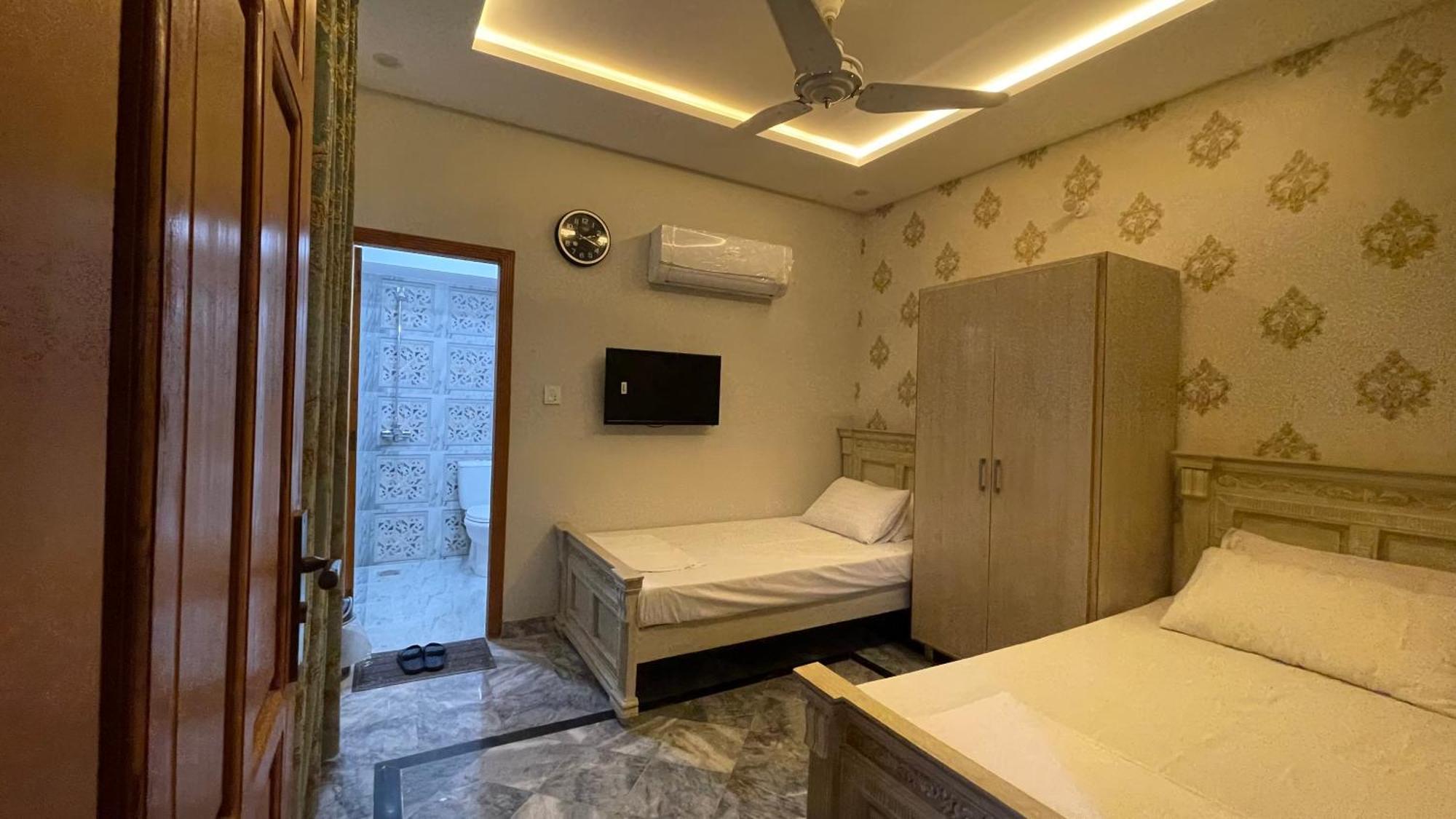 Midways Guest House And Hotels Islamabad Bagian luar foto