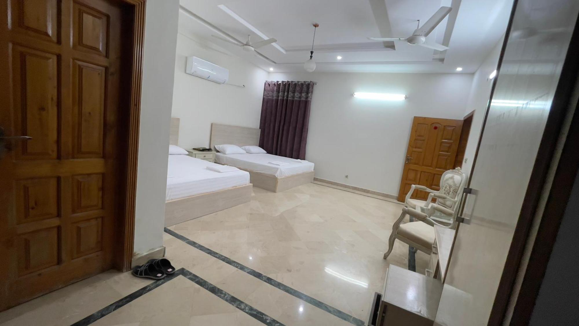 Midways Guest House And Hotels Islamabad Bagian luar foto