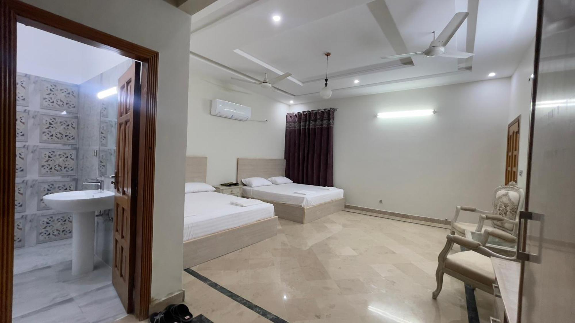 Midways Guest House And Hotels Islamabad Bagian luar foto